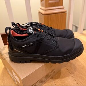 PALLADIUM unisex OX TRAVEL LITE+ WATERPROOF SNEAKERS 77338-001-BLACK